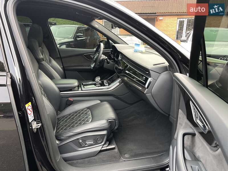 Внедорожник / Кроссовер Audi SQ7 2020 в Киеве