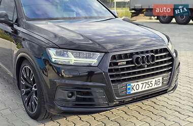 Внедорожник / Кроссовер Audi SQ7 2018 в 