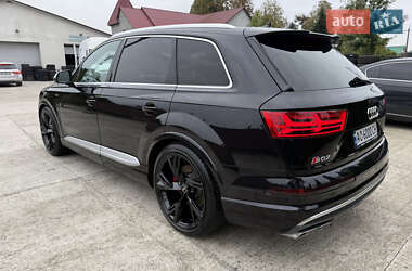 Внедорожник / Кроссовер Audi SQ7 2016 в 