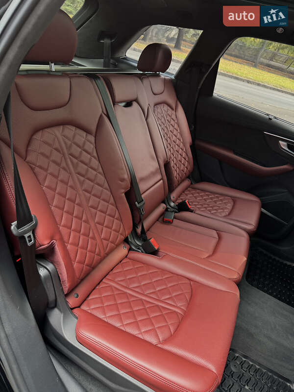 Внедорожник / Кроссовер Audi SQ7 2022 в Днепре