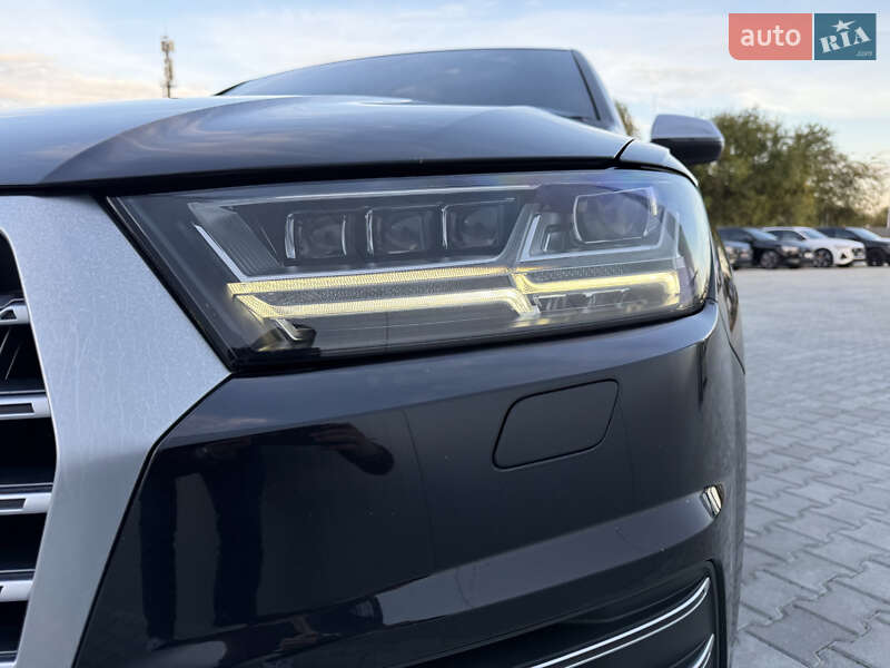 Внедорожник / Кроссовер Audi SQ7 2017 в Мукачево фото 8 Внедорожник / Кроссовер Audi SQ7 2017 в Мукачево