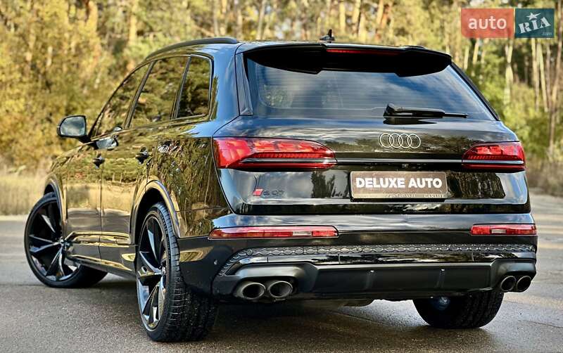 Внедорожник / Кроссовер Audi SQ7 2024 в Киеве