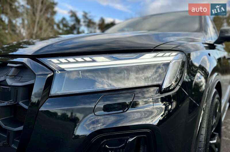 Внедорожник / Кроссовер Audi SQ7 2024 в Киеве