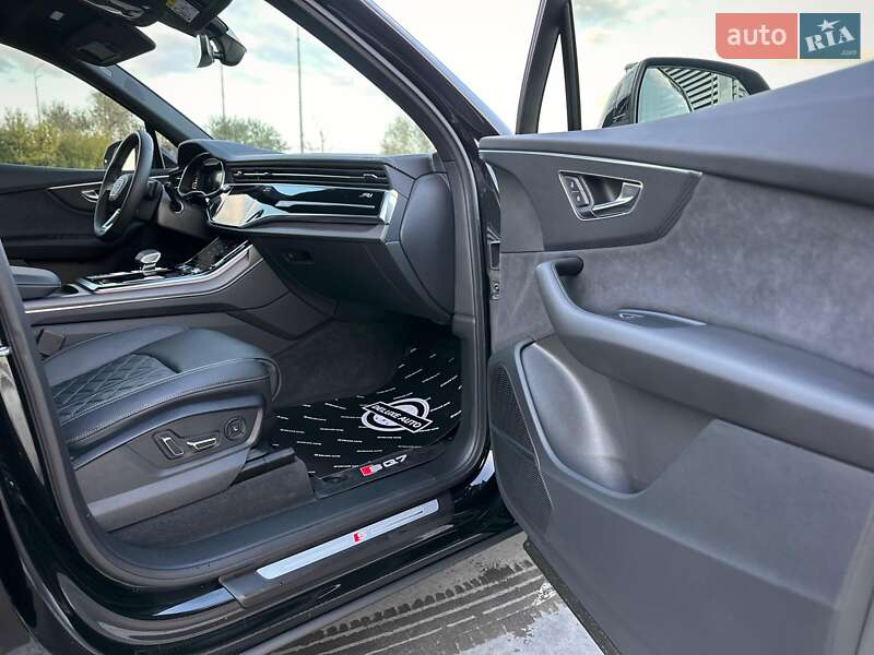 Внедорожник / Кроссовер Audi SQ7 2024 в Киеве
