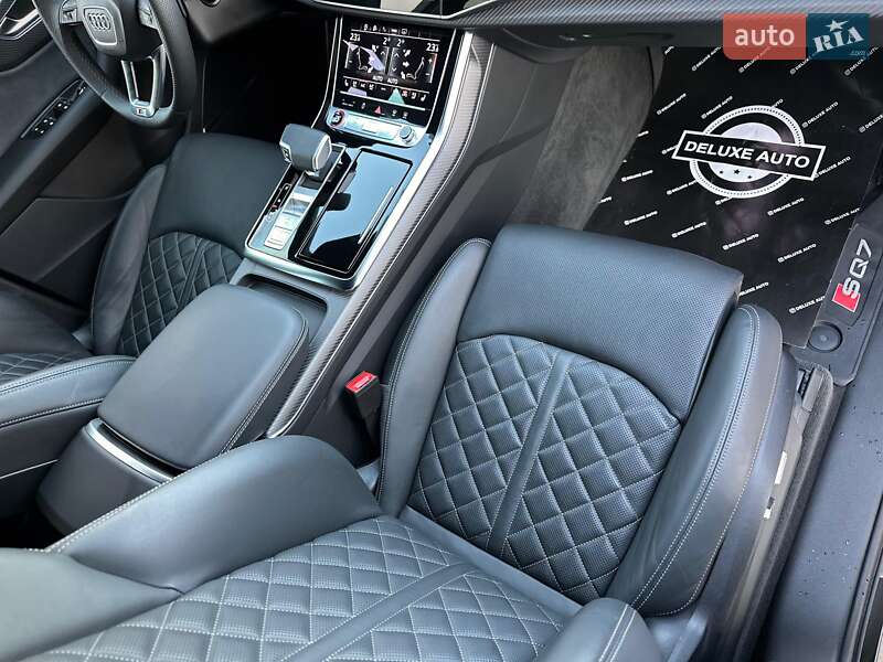 Внедорожник / Кроссовер Audi SQ7 2024 в Киеве