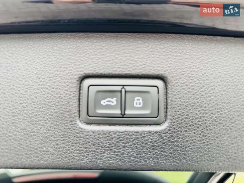 Позашляховик / Кросовер Audi SQ7 2019 в Дніпрі