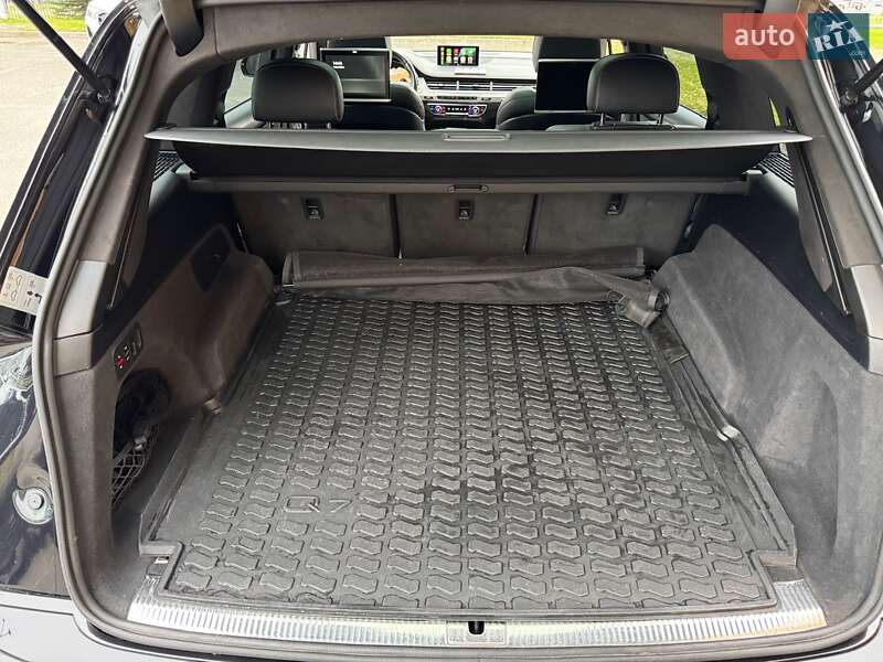 Позашляховик / Кросовер Audi SQ7 2017 в Києві фото 20 Позашляховик / Кросовер Audi SQ7 2017 в Києві