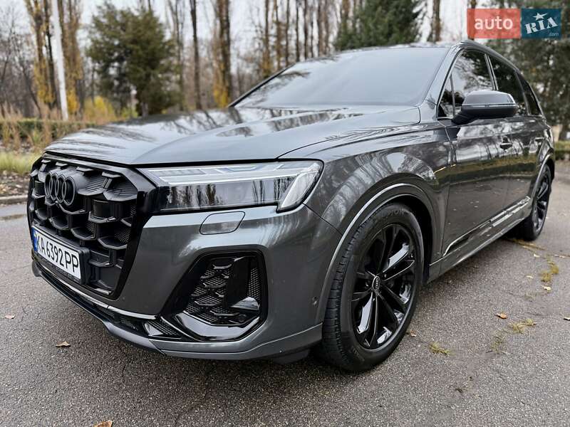 Позашляховик / Кросовер Audi SQ7 2024 в Києві