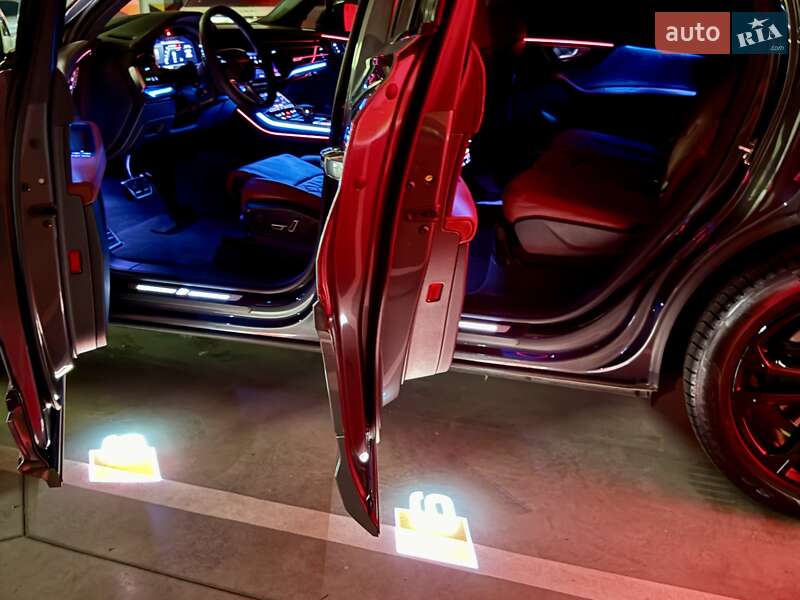 Позашляховик / Кросовер Audi SQ7 2024 в Києві