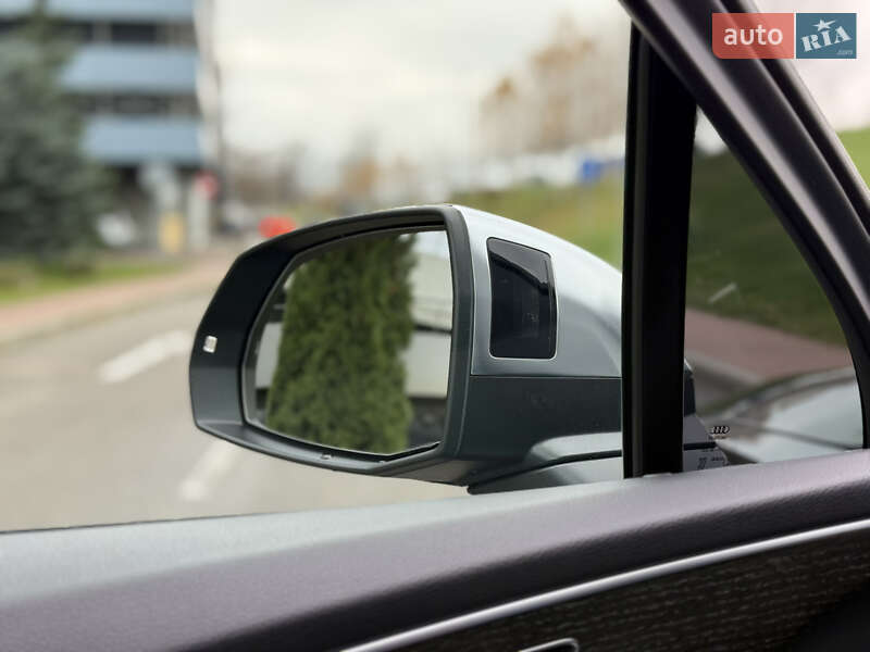 Позашляховик / Кросовер Audi SQ7 2021 в Києві