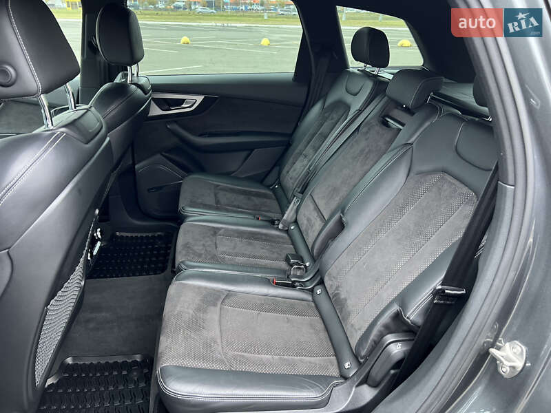 Внедорожник / Кроссовер Audi SQ7 2018 в Киеве фото 24 Внедорожник / Кроссовер Audi SQ7 2018 в Киеве
