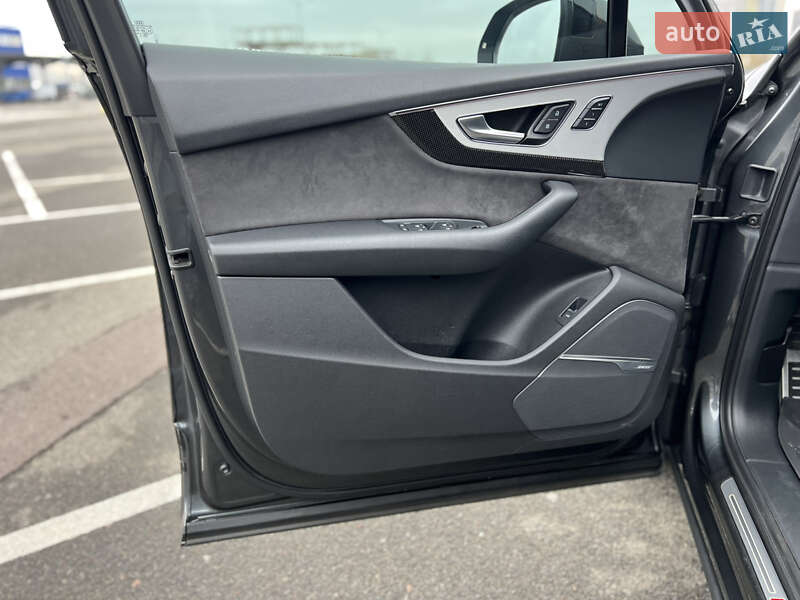 Внедорожник / Кроссовер Audi SQ7 2018 в Киеве фото 32 Внедорожник / Кроссовер Audi SQ7 2018 в Киеве