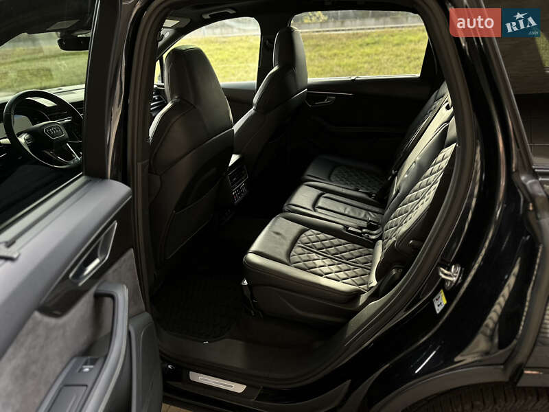 Позашляховик / Кросовер Audi SQ7 2020 в Києві