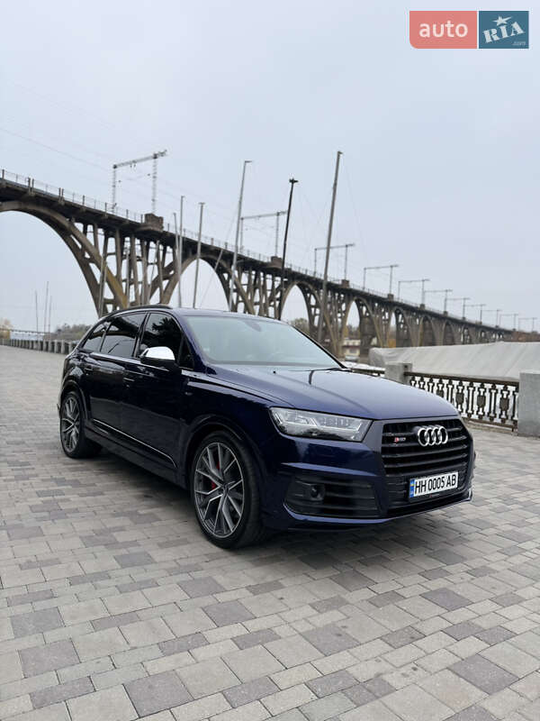 Позашляховик / Кросовер Audi SQ7 2018 в Дніпрі фото 15 Позашляховик / Кросовер Audi SQ7 2018 в Дніпрі
