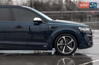 Позашляховик / Кросовер Audi SQ7 2017 в Києві