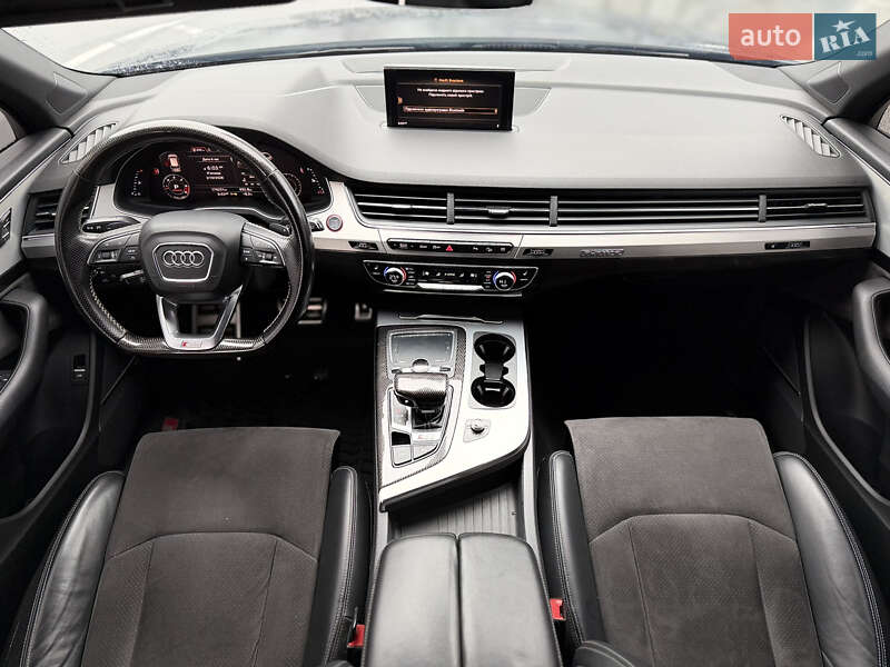 Позашляховик / Кросовер Audi SQ7 2017 в Києві