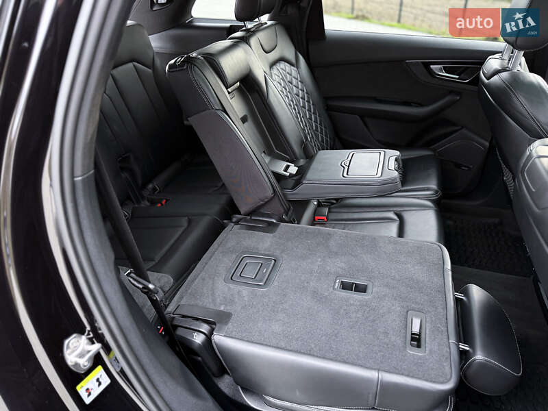 Внедорожник / Кроссовер Audi SQ7 2018 в Черновцах фото 15 Внедорожник / Кроссовер Audi SQ7 2018 в Черновцах