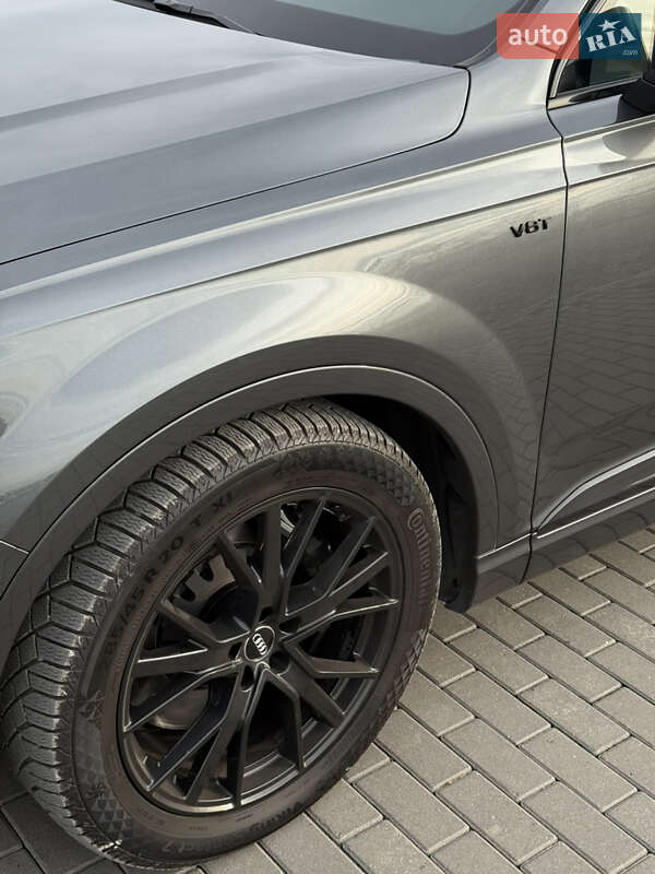 Внедорожник / Кроссовер Audi SQ7 2018 в Черновцах