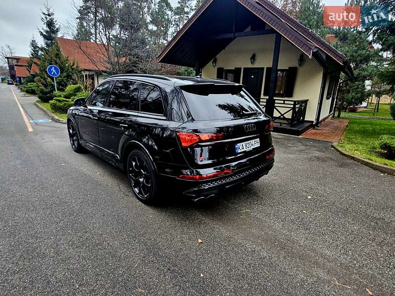 Audi SQ7 2024