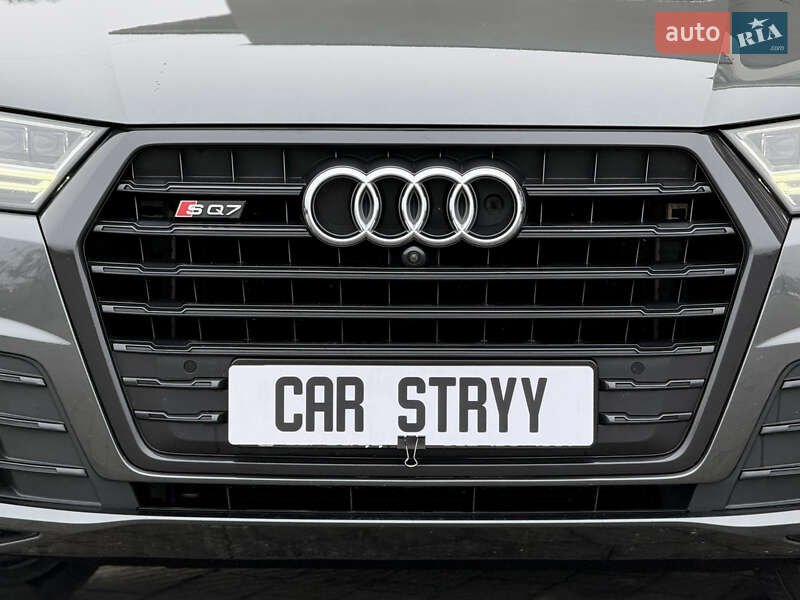 Позашляховик / Кросовер Audi SQ7 2017 в Стрию