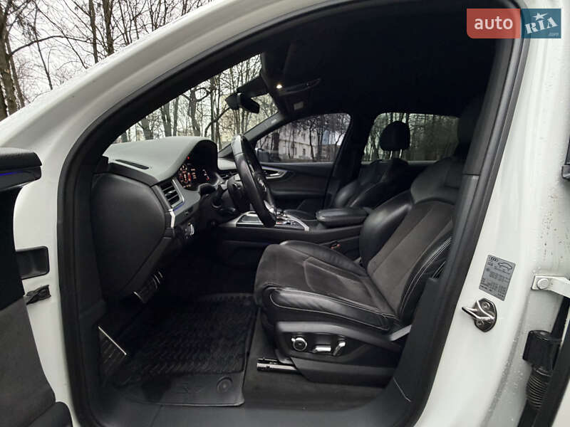 Внедорожник / Кроссовер Audi SQ7 2017 в Киеве фото 28 Внедорожник / Кроссовер Audi SQ7 2017 в Киеве