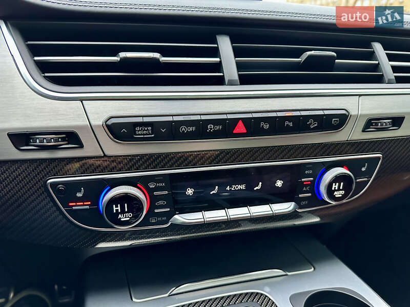 Внедорожник / Кроссовер Audi SQ7 2017 в Киеве фото 38 Внедорожник / Кроссовер Audi SQ7 2017 в Киеве