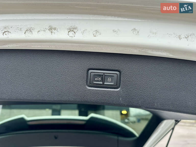 Внедорожник / Кроссовер Audi SQ7 2017 в Киеве фото 54 Внедорожник / Кроссовер Audi SQ7 2017 в Киеве