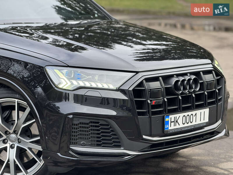 Внедорожник / Кроссовер Audi SQ7 2019 в Ровно