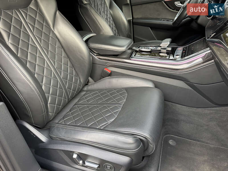 Внедорожник / Кроссовер Audi SQ7 2019 в Ровно