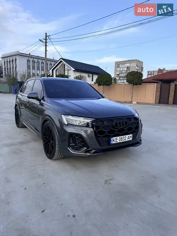 Audi SQ7 2024