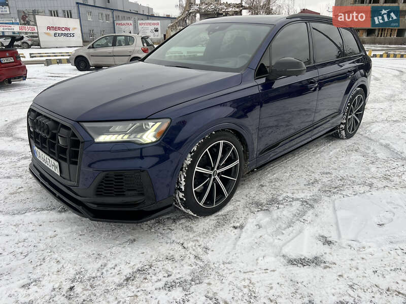 Внедорожник / Кроссовер Audi SQ7 2020 в Киеве