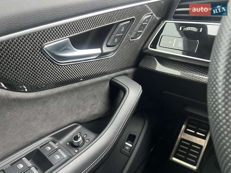 Внедорожник / Кроссовер Audi SQ7 2020 в Киеве