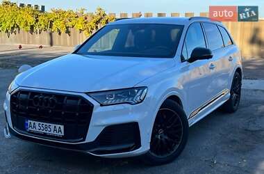 Внедорожник / Кроссовер Audi SQ7 2021 в Киеве