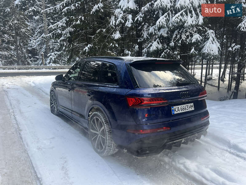 Внедорожник / Кроссовер Audi SQ7 2020 в Киеве