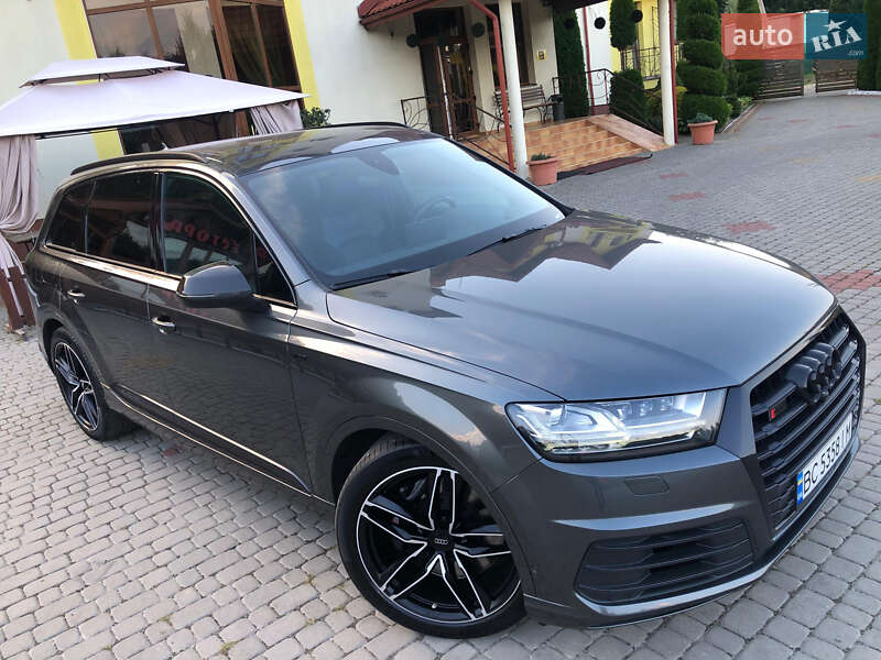 Внедорожник / Кроссовер Audi SQ7 2017 в Трускавце