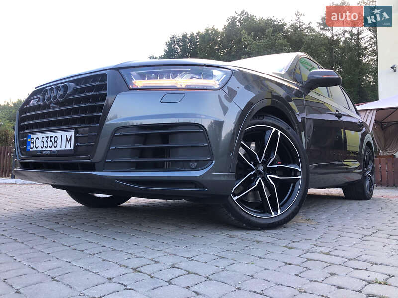 Внедорожник / Кроссовер Audi SQ7 2017 в Трускавце