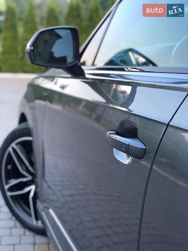 Внедорожник / Кроссовер Audi SQ7 2017 в Трускавце