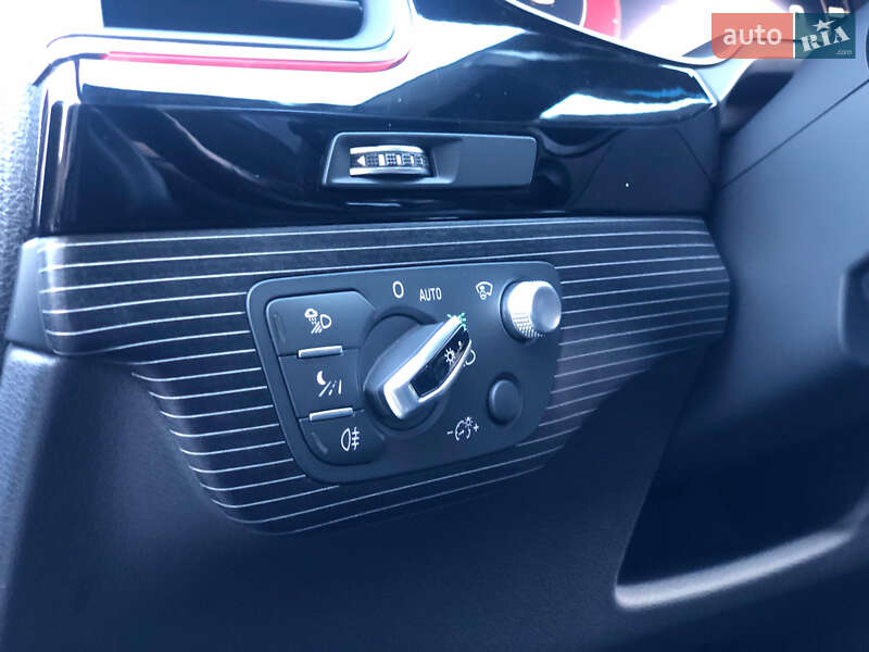 Внедорожник / Кроссовер Audi SQ7 2017 в Трускавце