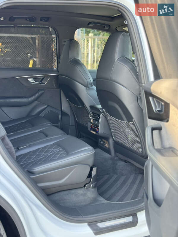 Позашляховик / Кросовер Audi SQ7 2021 в Коломиї