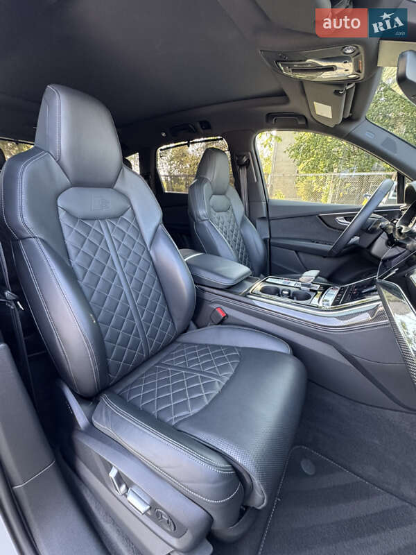Позашляховик / Кросовер Audi SQ7 2021 в Коломиї
