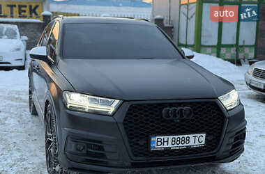 Позашляховик / Кросовер Audi SQ7 2017 в Києві