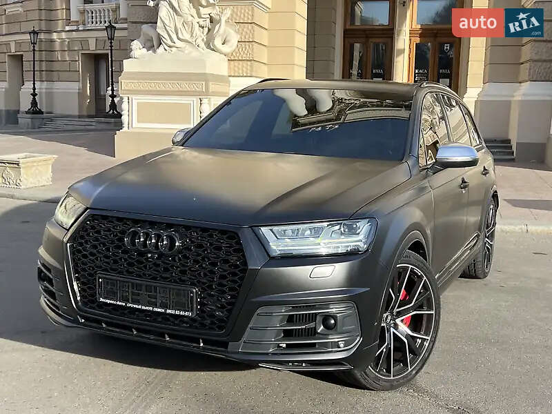 Позашляховик / Кросовер Audi SQ7 2017 в Києві