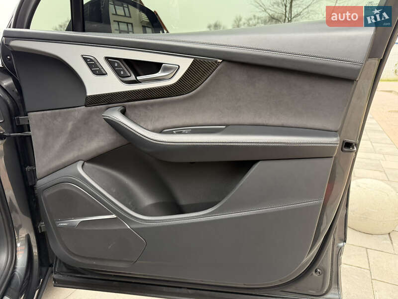 Внедорожник / Кроссовер Audi SQ7 2018 в Киеве фото 29 Внедорожник / Кроссовер Audi SQ7 2018 в Киеве