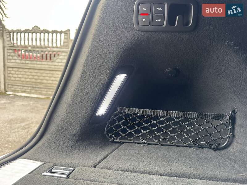 Внедорожник / Кроссовер Audi SQ7 2017 в Тернополе