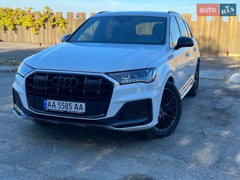 Внедорожник / Кроссовер Audi SQ7 2021 в Киеве