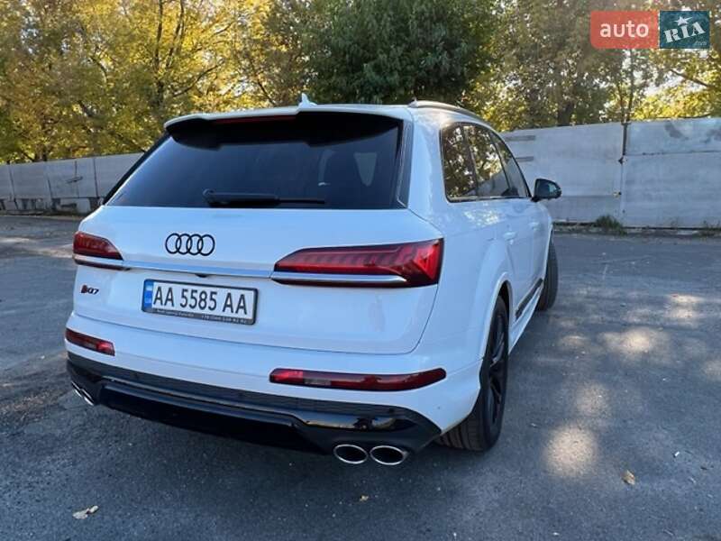 Внедорожник / Кроссовер Audi SQ7 2021 в Киеве