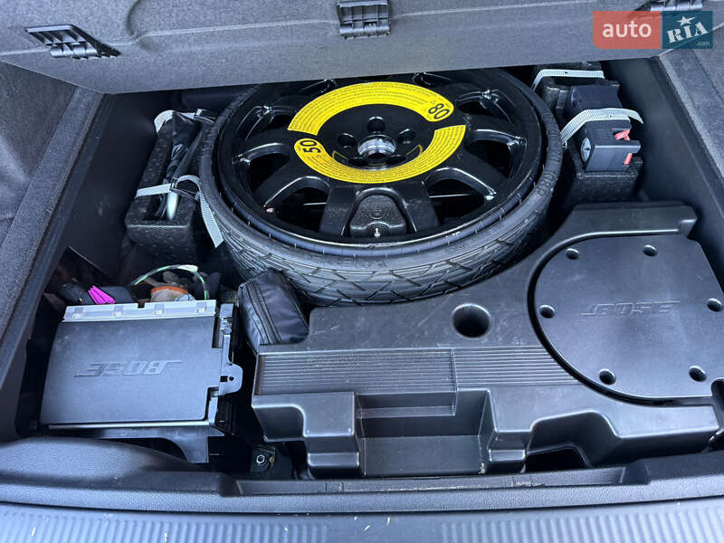 Позашляховик / Кросовер Audi SQ7 2019 в Києві