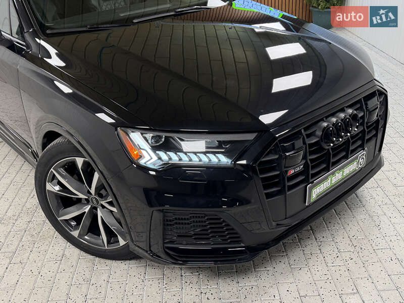Внедорожник / Кроссовер Audi SQ7 2020 в Киеве