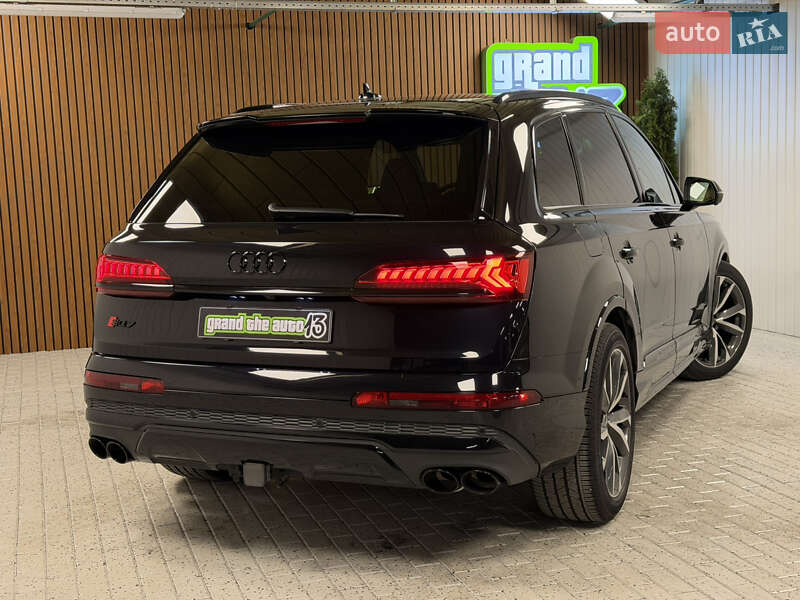 Внедорожник / Кроссовер Audi SQ7 2020 в Киеве