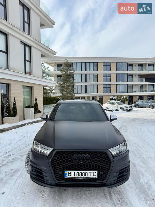 Внедорожник / Кроссовер Audi SQ7 2017 в Киеве фото 7 Внедорожник / Кроссовер Audi SQ7 2017 в Киеве